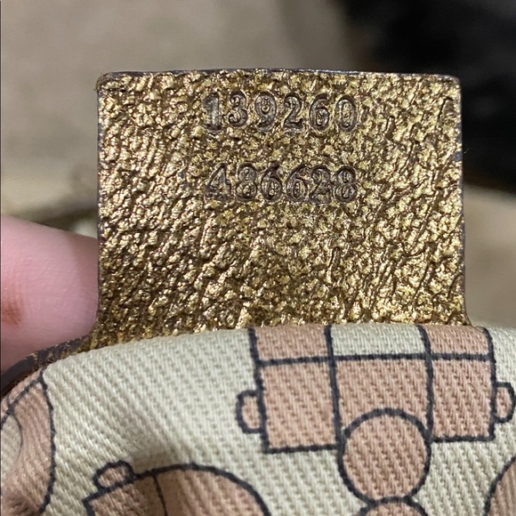 Authentic used Gucci Purse - Picture 4 of 5